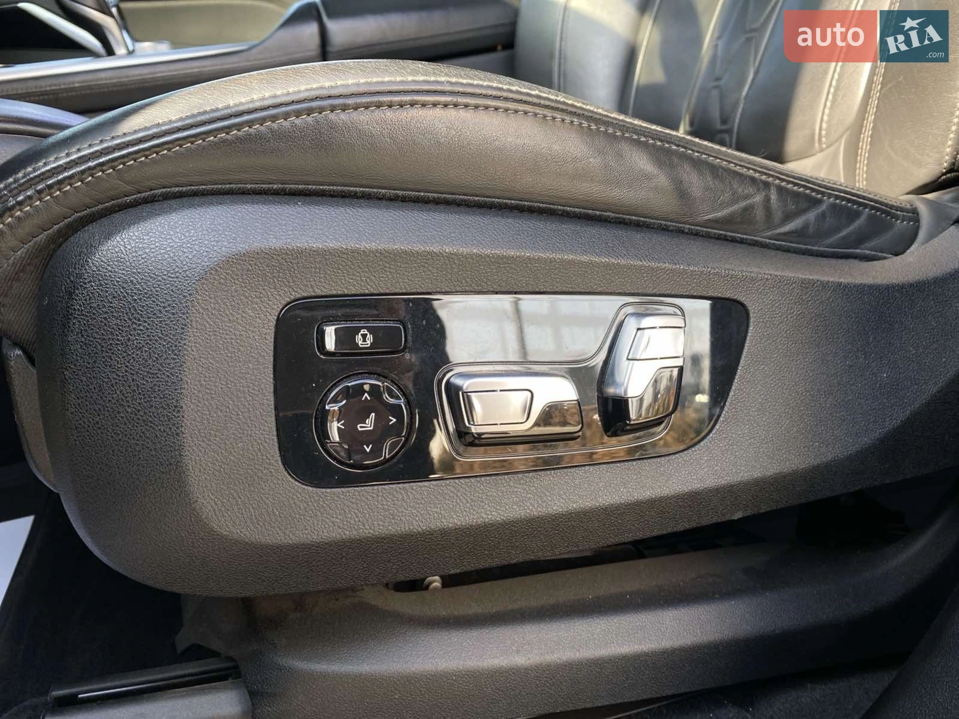 2019 BMW X7 - мініатюра 20