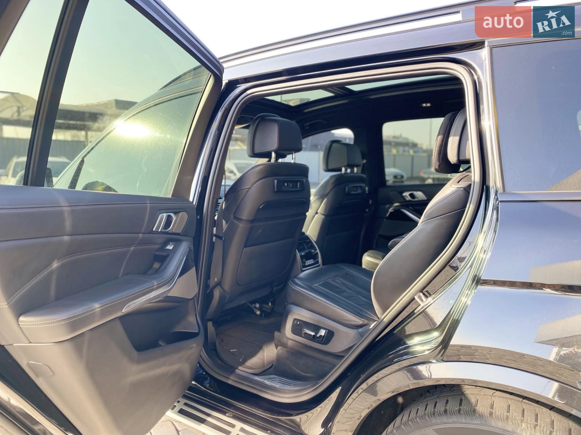 2019 BMW X7 - мініатюра 23