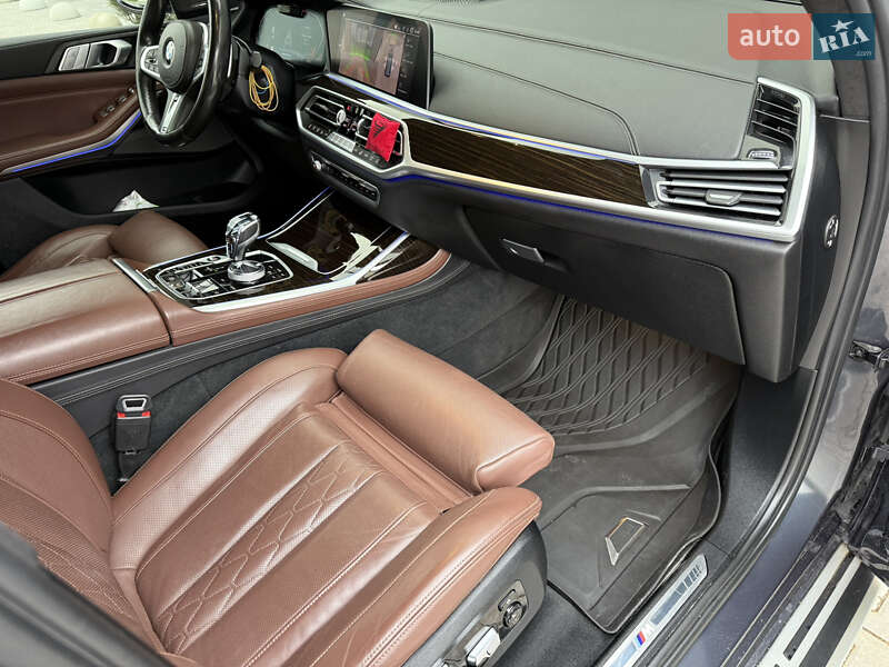 Внедорожник / Кроссовер BMW X7 2019 в Тернополе