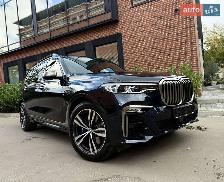 BMW X7 2021