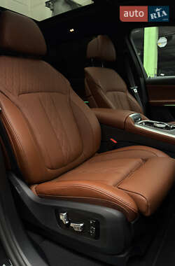 Внедорожник / Кроссовер BMW X7 2025 в 