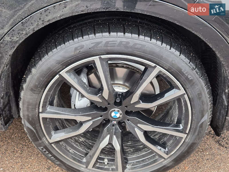 Внедорожник / Кроссовер BMW X7 2022 в Киеве