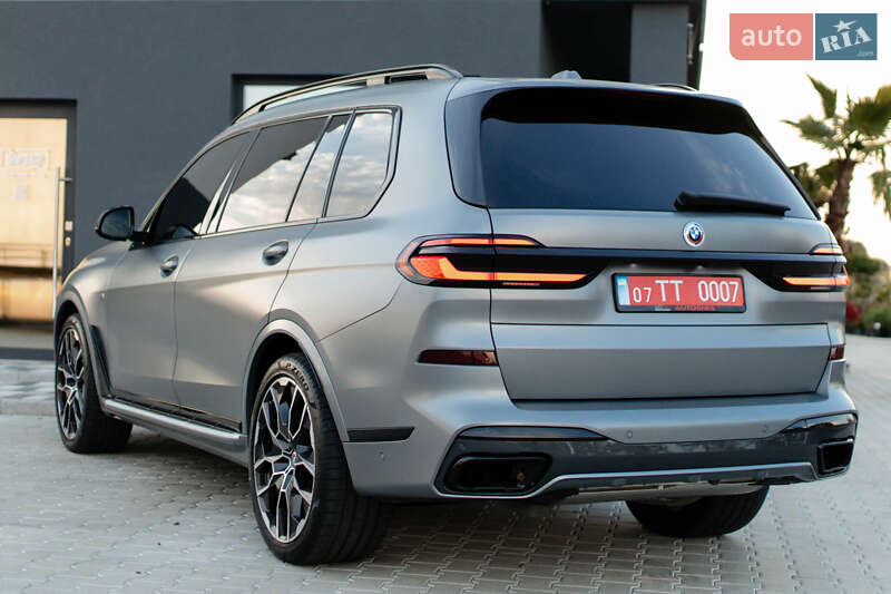 Внедорожник / Кроссовер BMW X7 2023 в Мукачево