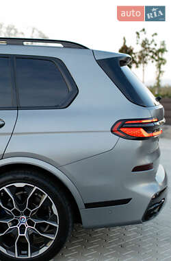 Внедорожник / Кроссовер BMW X7 2023 в Мукачево