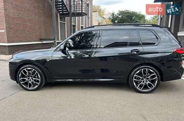 Внедорожник / Кроссовер BMW X7 2023 в 