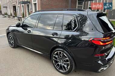 Внедорожник / Кроссовер BMW X7 2023 в 