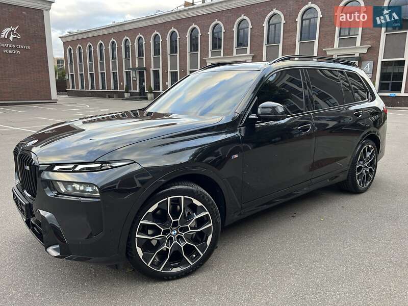 BMW X7 2023
