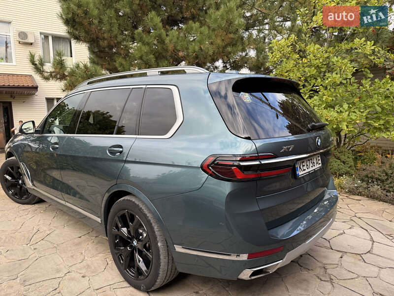 Позашляховик / Кросовер BMW X7 2023 в Дніпрі фото 16 Позашляховик / Кросовер BMW X7 2023 в Дніпрі