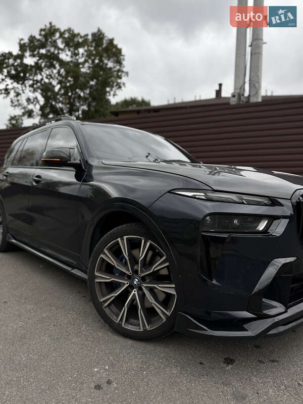 Внедорожник / Кроссовер BMW X7 2022 в Киеве