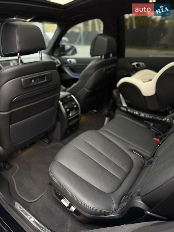 Внедорожник / Кроссовер BMW X7 2022 в Киеве