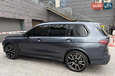Внедорожник / Кроссовер BMW X7 2022 в 