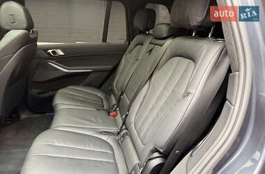 Внедорожник / Кроссовер BMW X7 2022 в 