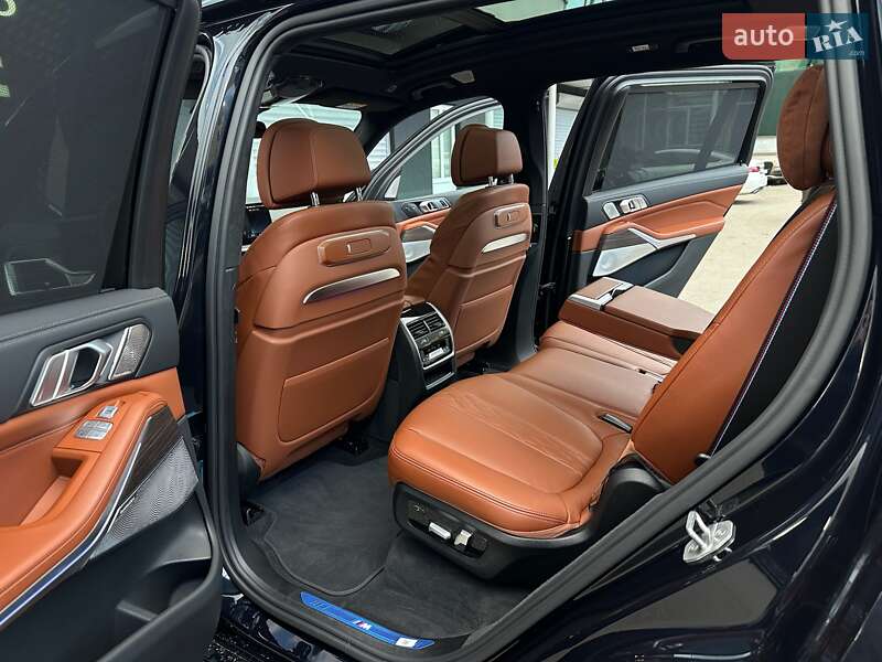Внедорожник / Кроссовер BMW X7 2022 в Киеве