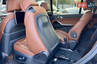 Внедорожник / Кроссовер BMW X7 2020 в 