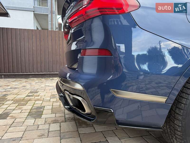 Внедорожник / Кроссовер BMW X7 2020 в Киеве