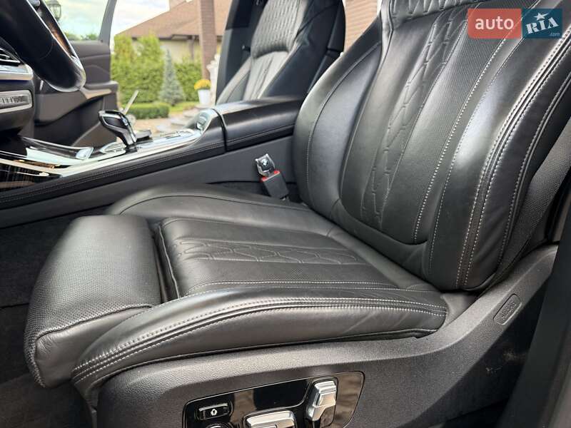 Внедорожник / Кроссовер BMW X7 2020 в Киеве
