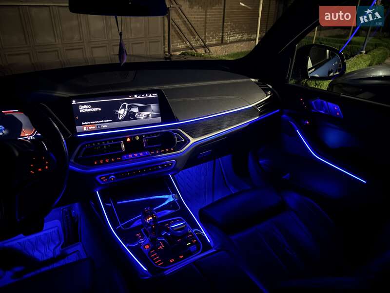 Внедорожник / Кроссовер BMW X7 2020 в Киеве