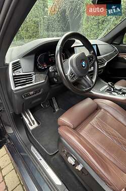Внедорожник / Кроссовер BMW X7 2021 в 