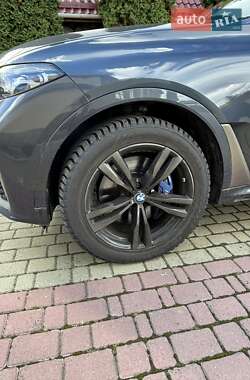 Внедорожник / Кроссовер BMW X7 2021 в 