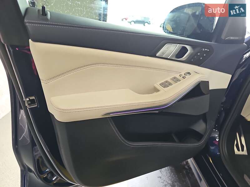 Позашляховик / Кросовер BMW X7 2021 в Києві