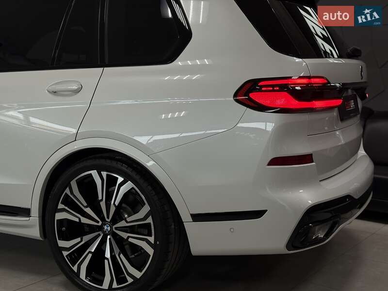 Внедорожник / Кроссовер BMW X7 2024 в Тернополе