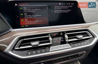 Внедорожник / Кроссовер BMW X7 2021 в 