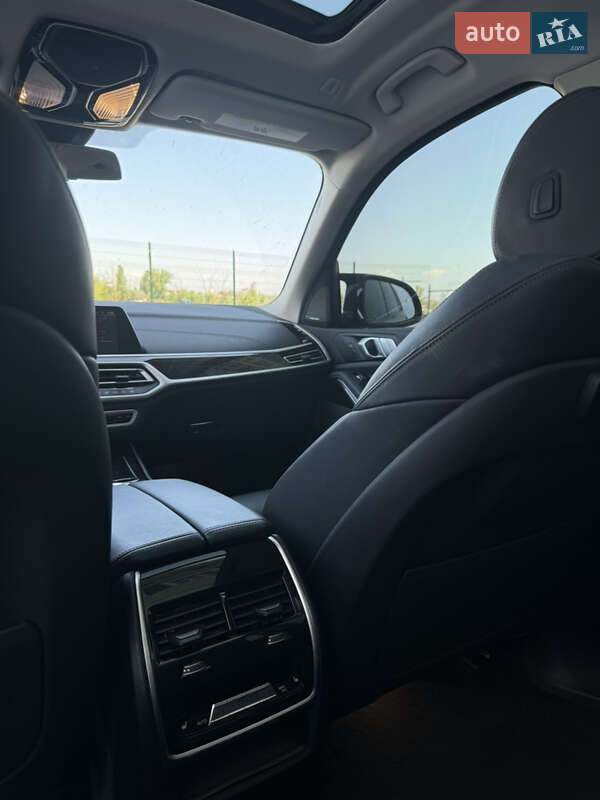 Внедорожник / Кроссовер BMW X7 2021 в Киеве фото 26 Внедорожник / Кроссовер BMW X7 2021 в Киеве