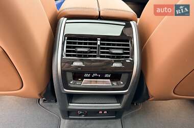 Внедорожник / Кроссовер BMW X7 2024 в 