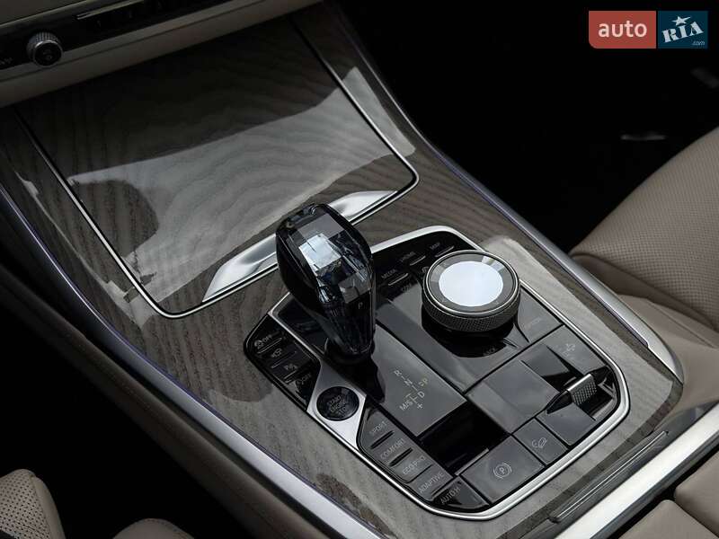 Внедорожник / Кроссовер BMW X7 2021 в Кривом Роге