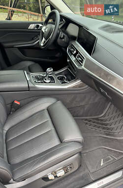 Внедорожник / Кроссовер BMW X7 2019 в 