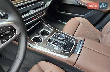 Внедорожник / Кроссовер BMW X7 2025 в  фото 14 Внедорожник / Кроссовер BMW X7 2025 в