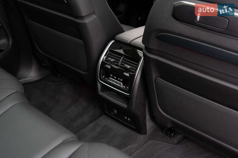 Внедорожник / Кроссовер BMW X7 2023 в Киеве фото 42 Внедорожник / Кроссовер BMW X7 2023 в Киеве