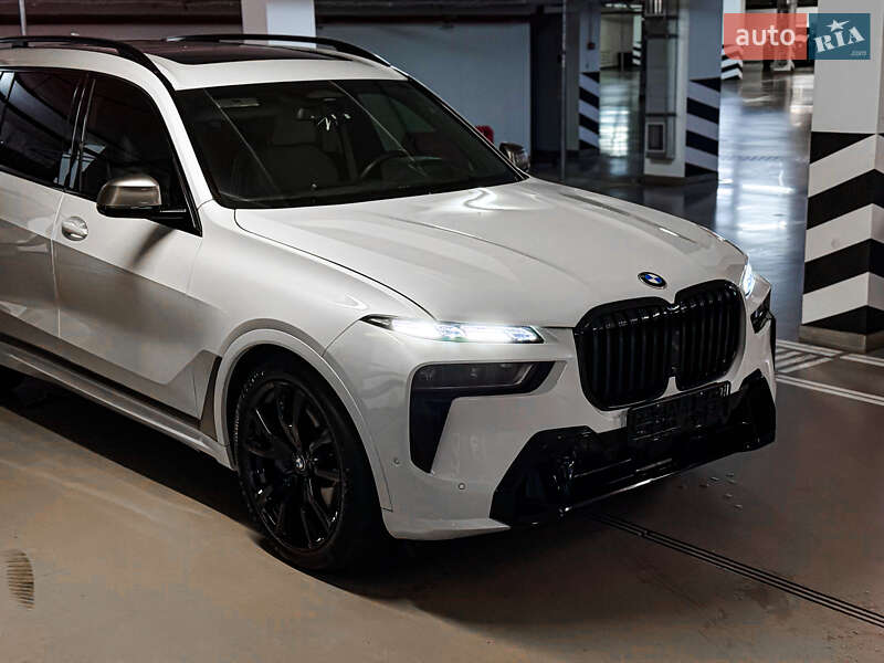 Внедорожник / Кроссовер BMW X7 2020 в Киеве