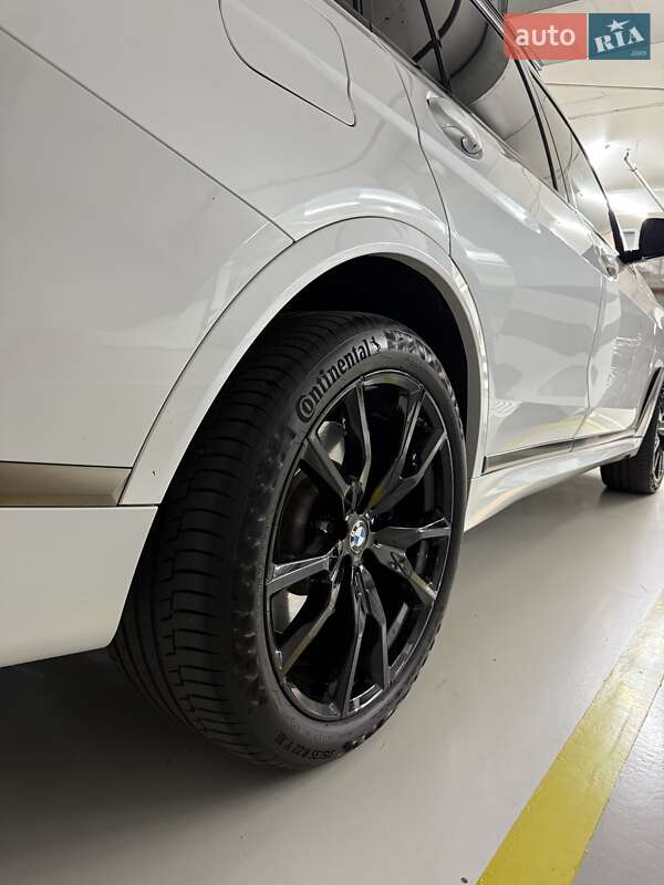 Внедорожник / Кроссовер BMW X7 2020 в Киеве