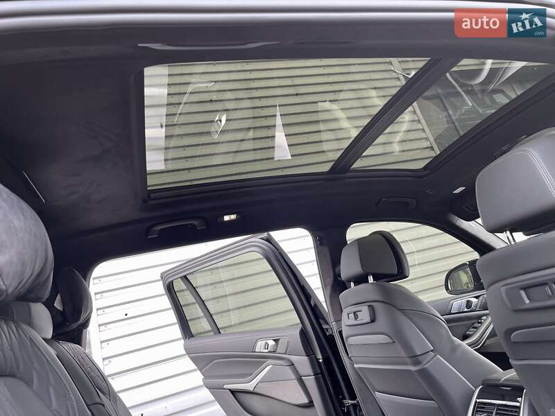 Позашляховик / Кросовер BMW X7 2022 в Києві фото 23 Позашляховик / Кросовер BMW X7 2022 в Києві