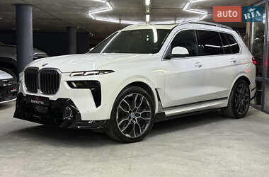 Внедорожник / Кроссовер BMW X7 2023 в  фото 7 Внедорожник / Кроссовер BMW X7 2023 в