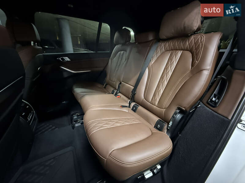 Позашляховик / Кросовер BMW X7 2023 в Одесі фото 22 Позашляховик / Кросовер BMW X7 2023 в Одесі