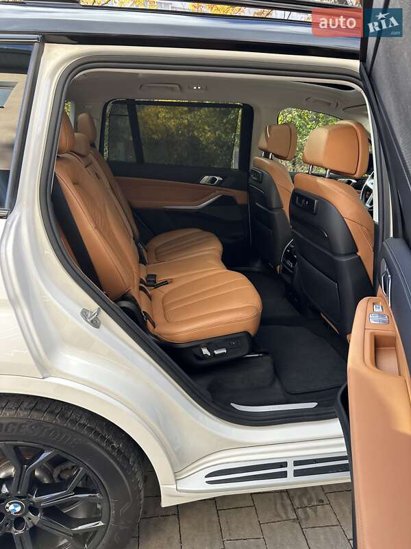 Внедорожник / Кроссовер BMW X7 2019 в Тернополе