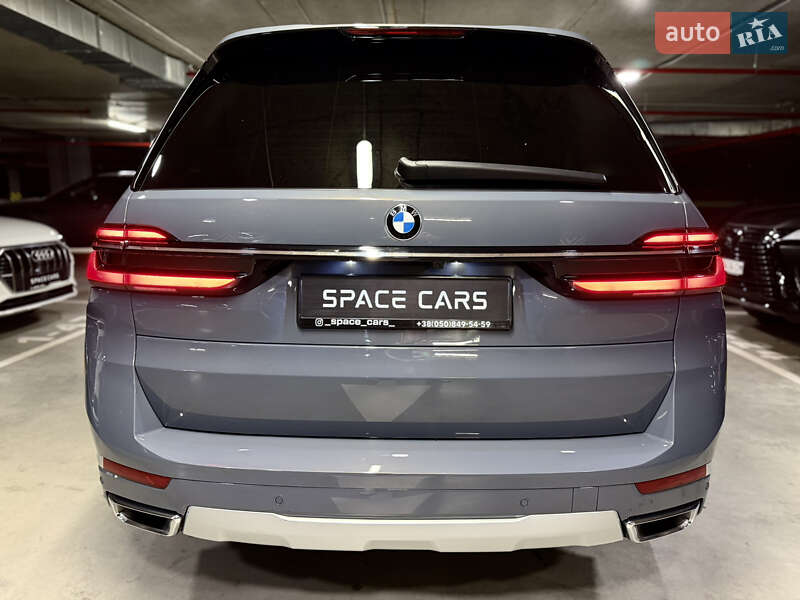 Внедорожник / Кроссовер BMW X7 2023 в Киеве