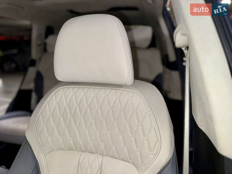 Внедорожник / Кроссовер BMW X7 2023 в Киеве