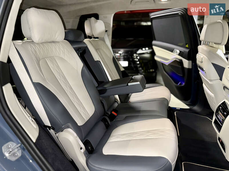 Внедорожник / Кроссовер BMW X7 2023 в Киеве
