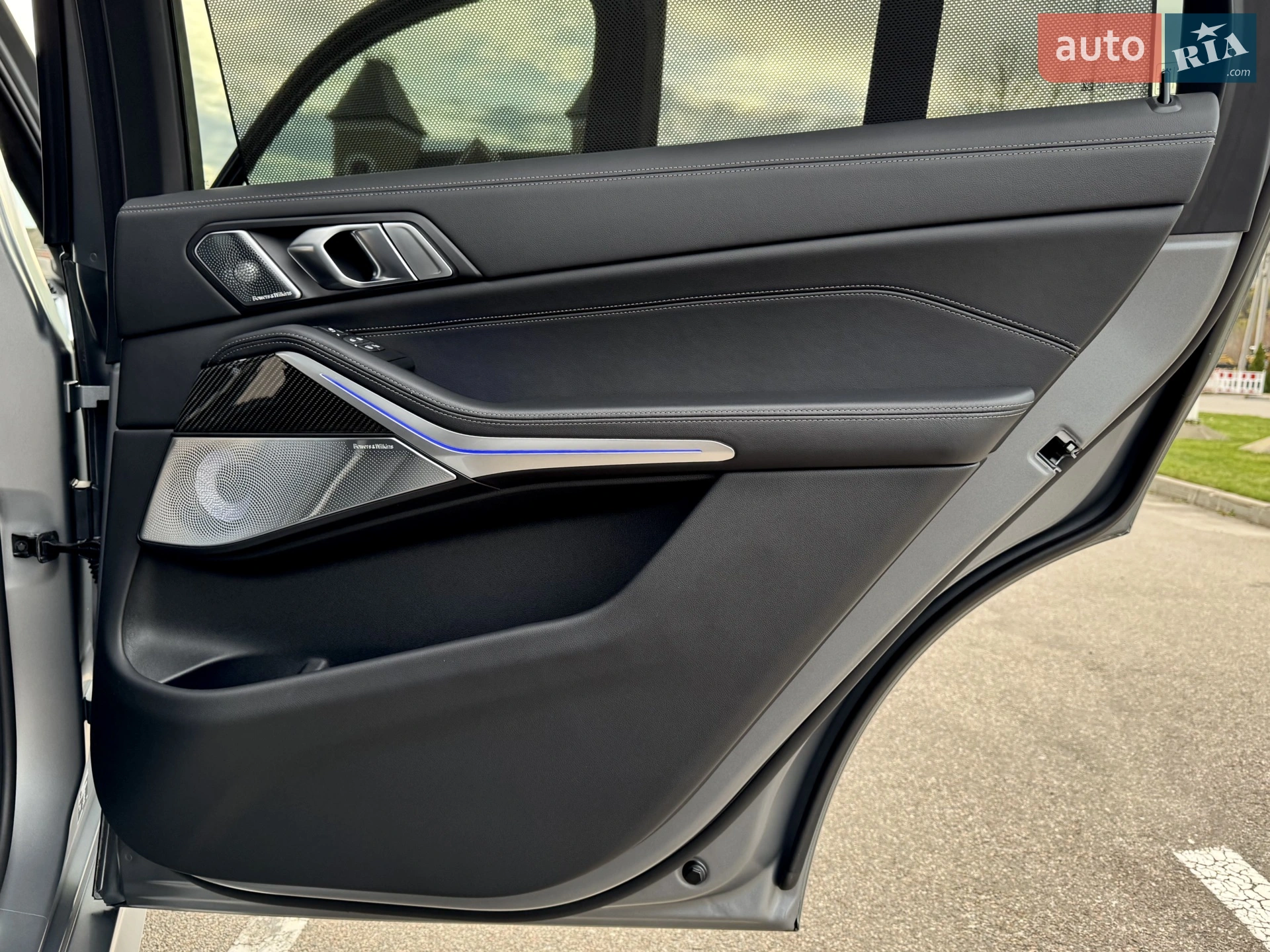 2025 BMW X7 - мініатюра 38