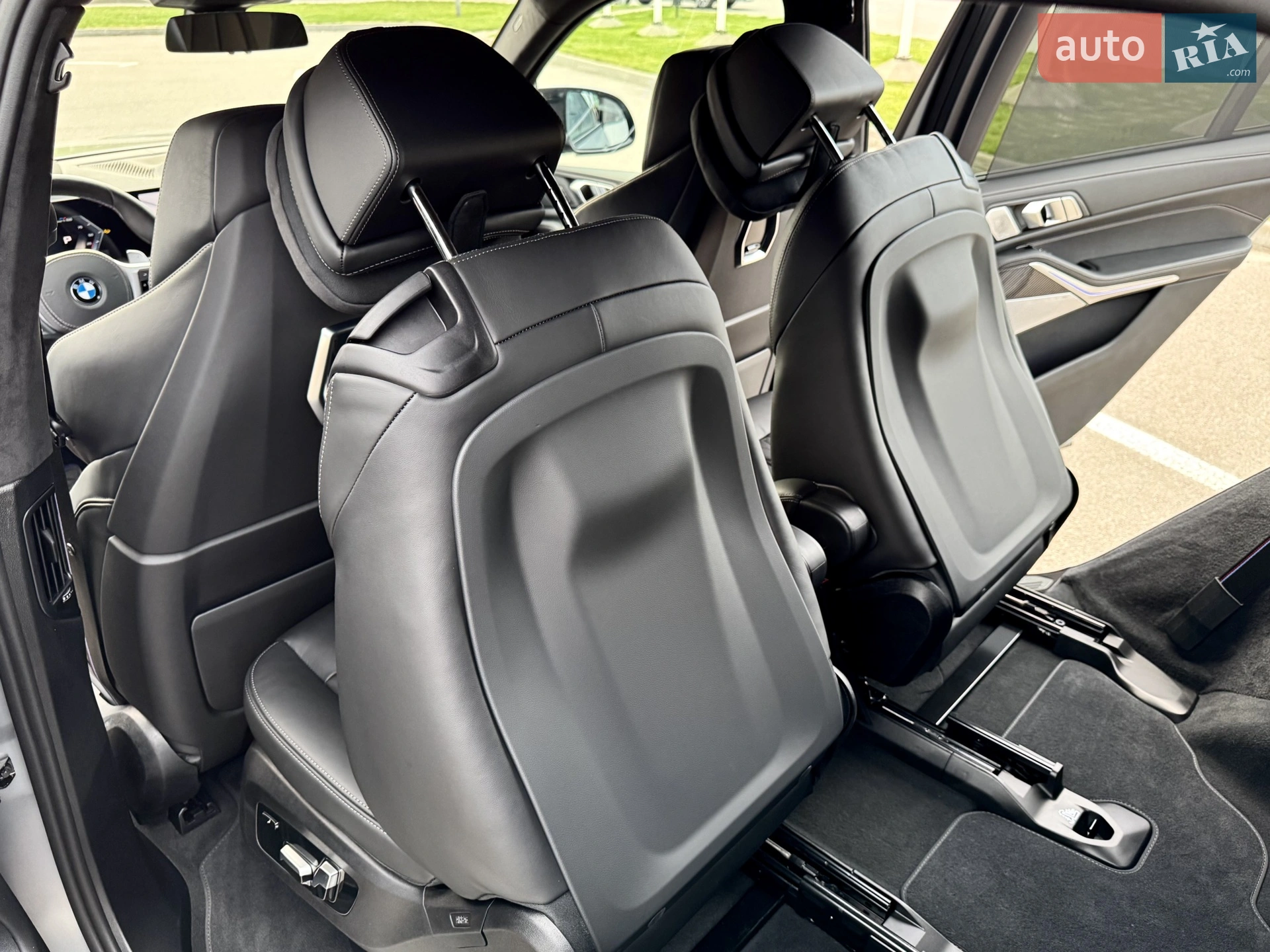 2025 BMW X7 - мініатюра 53