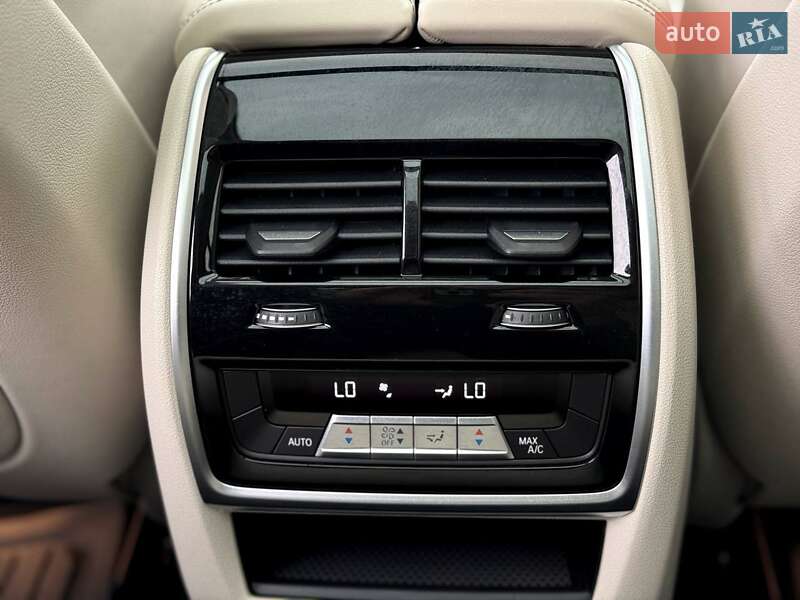 Внедорожник / Кроссовер BMW X7 2020 в Ровно