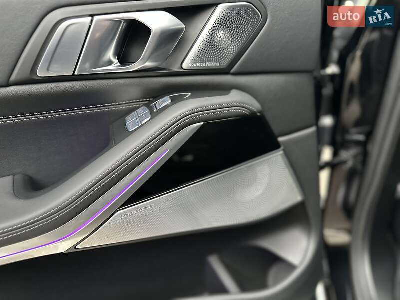 Внедорожник / Кроссовер BMW X7 2023 в Киеве