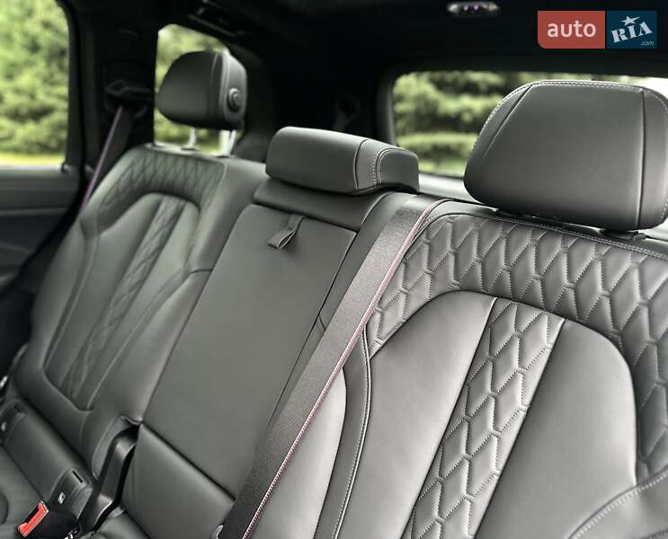 Внедорожник / Кроссовер BMW X7 2023 в Киеве