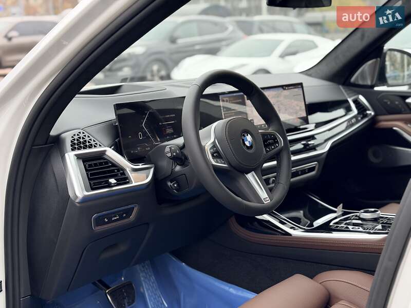 Внедорожник / Кроссовер BMW X7 2024 в Киеве