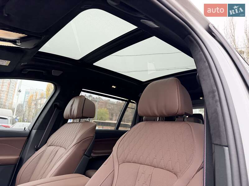Внедорожник / Кроссовер BMW X7 2024 в Киеве