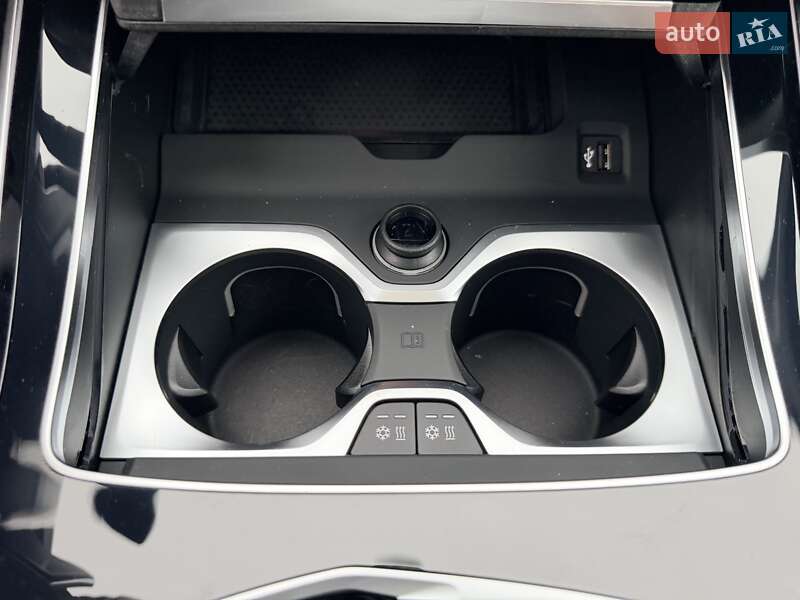 Внедорожник / Кроссовер BMW X7 2024 в Киеве