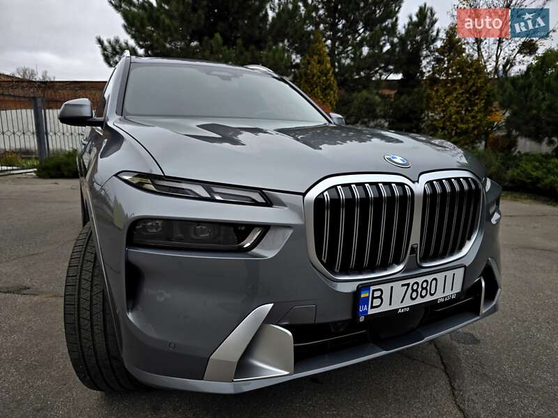 Позашляховик / Кросовер BMW X7 2023 в Києві